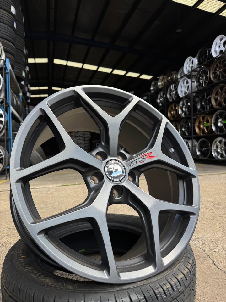 20inch GTSR RED R Style Wheels