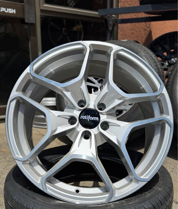 19inch Rotiform HUR Wheels