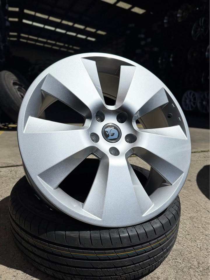 19inch VY Sigs/ Signature Style Wheels