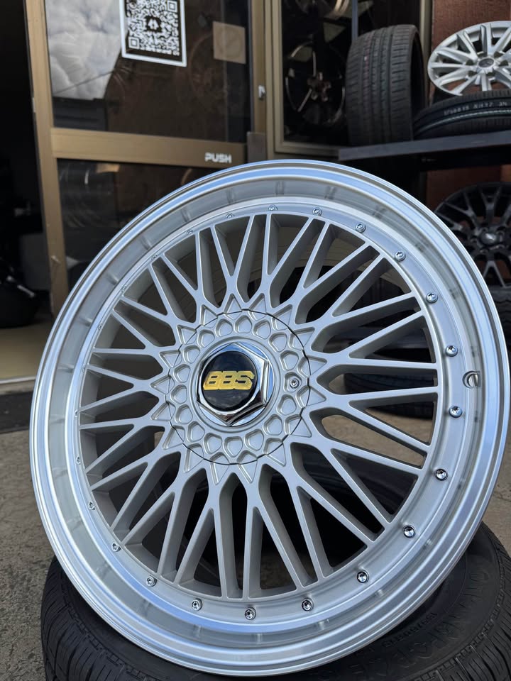 BBS MESH STYLE WHEELS