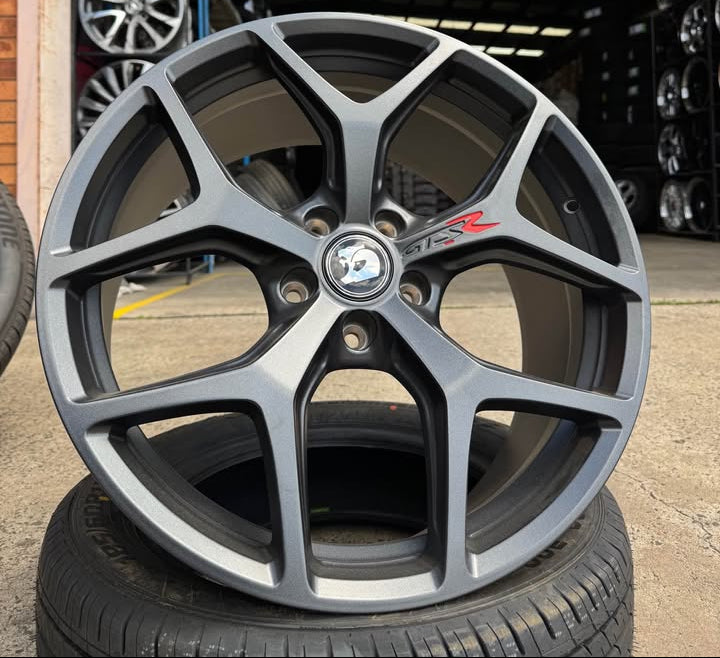 20inch GTSR RED R Style Wheels