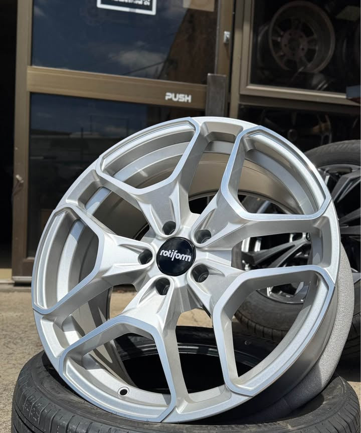 19inch Rotiform HUR Wheels