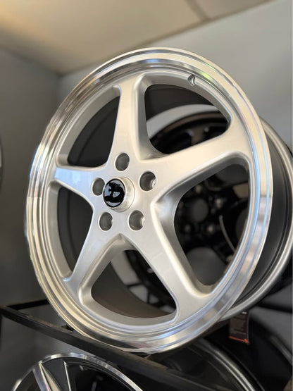 19inch Walky Wheels Silver Machined Lip