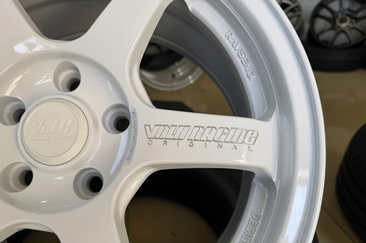 16inch Rays TE37 Style wheels with Engraving