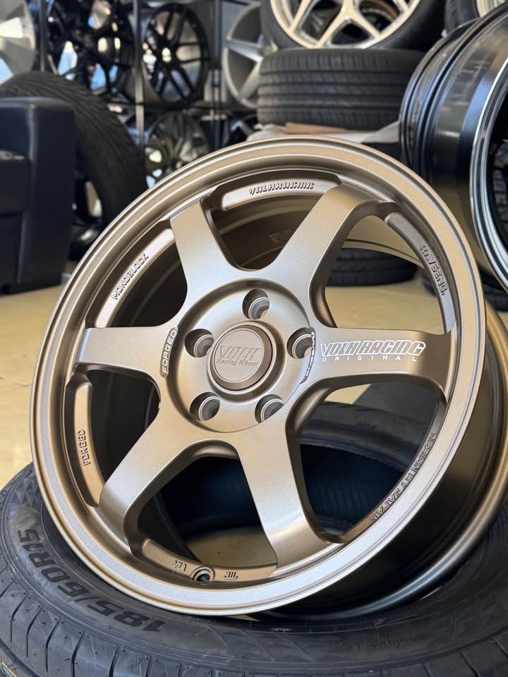 16inch Rays TE37 Style Wheels Bronze with Engraving