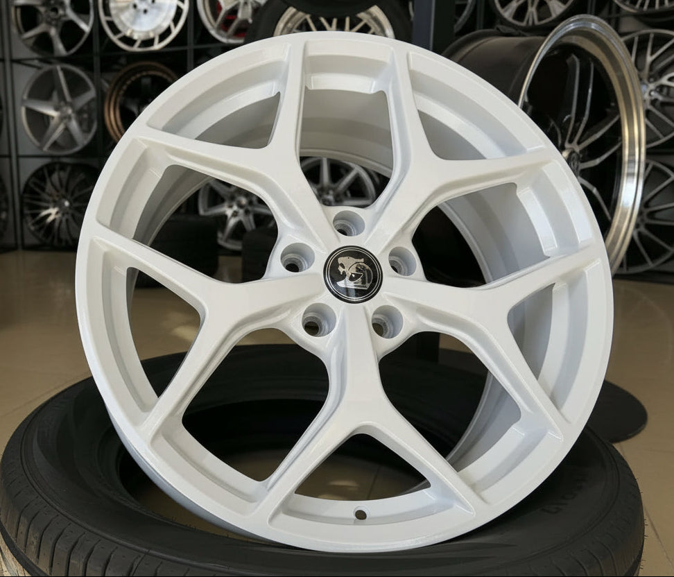 20inch GTSR Style Gloss White Wheels