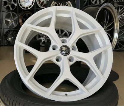 20inch GTSR Style Gloss White Wheels