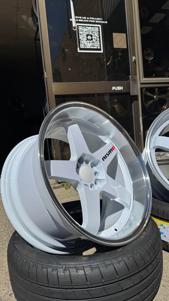 18inch Nismo LMGT4 GTR-D Style Wheels- White