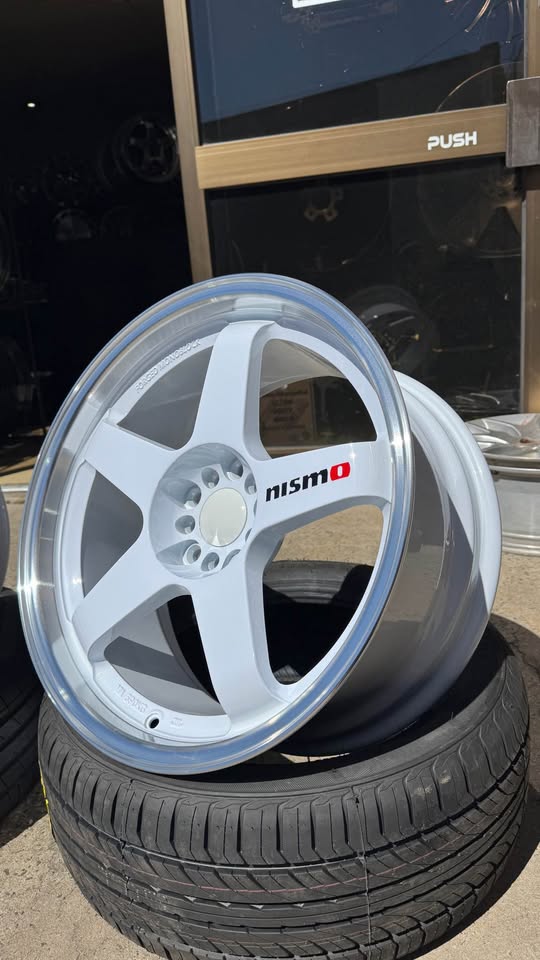 18inch Nismo LMGT4 GTR-D Style Wheels- White