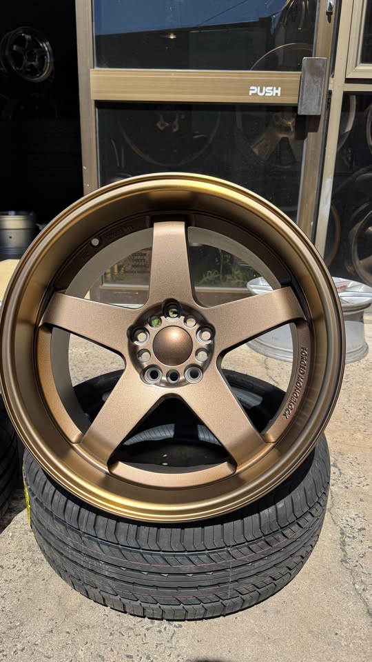 18inch Nismo LMGT4 "GTR-D Style Wheels - Bronze
