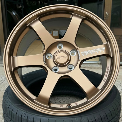 17inch Rays TE37 Style Wheels