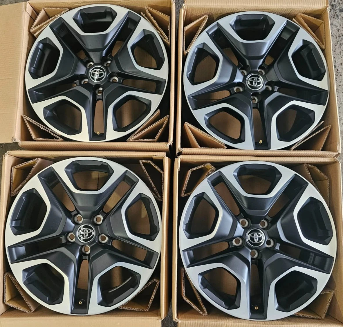 19" Genuine 2024 RAV4 Edge Hybrid Model Oem Wheels