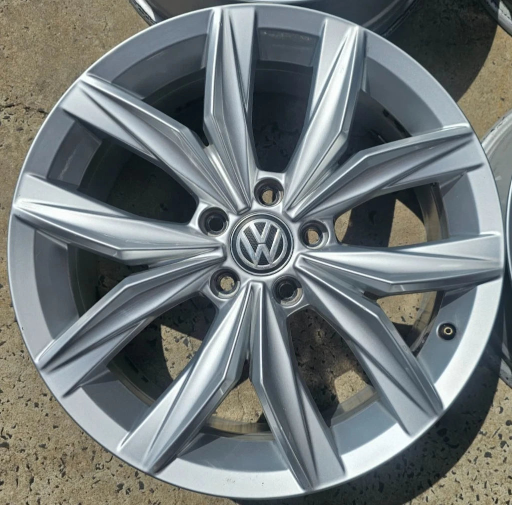 4x 18" Genuine 2020 Volkswagen Tiguan Oem Wheels