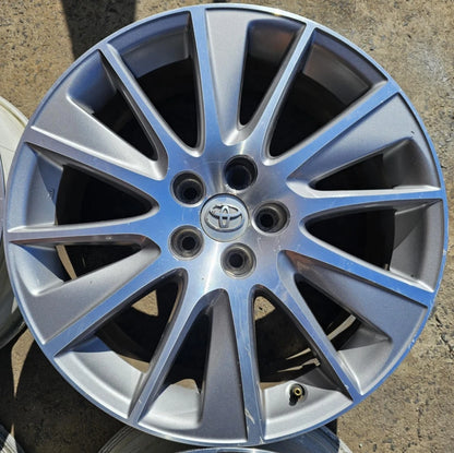 4x 19" Genuine Kluger Grande 2019 Oem Wheels