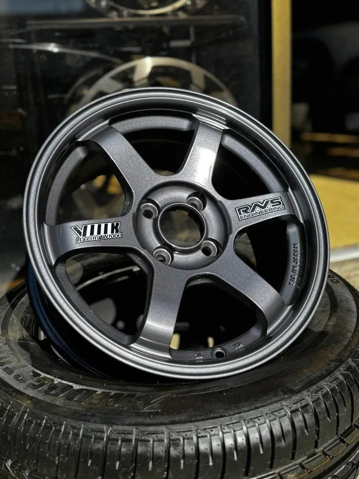 15inch Rays TE37 Style wheels