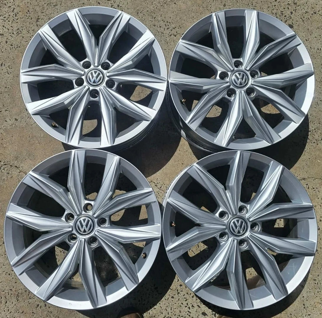 4x 18" Genuine 2020 Volkswagen Tiguan Oem Wheels