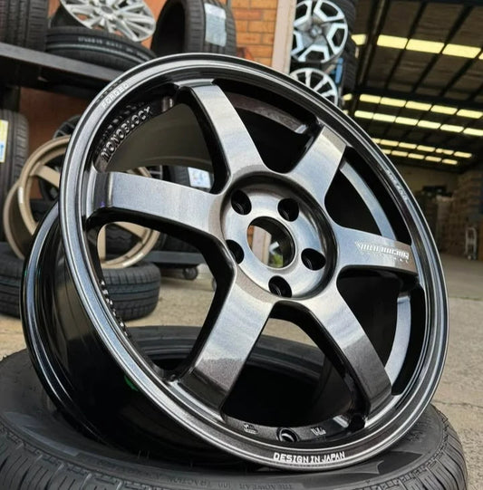 17inch Rays TE37 Style Wheels Gunmetal Milling
